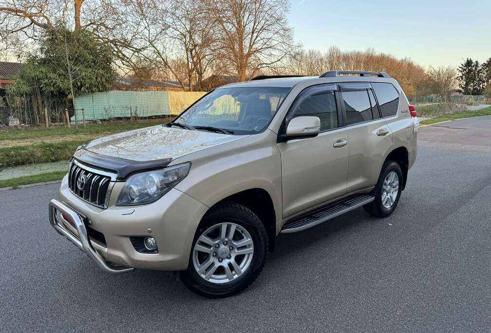 Toyota TXL 3.0D-4D Automatic 5Place + Frigo /Export Afrik