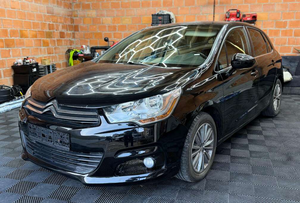 Citroen C4 1.6i VTi Exclusive