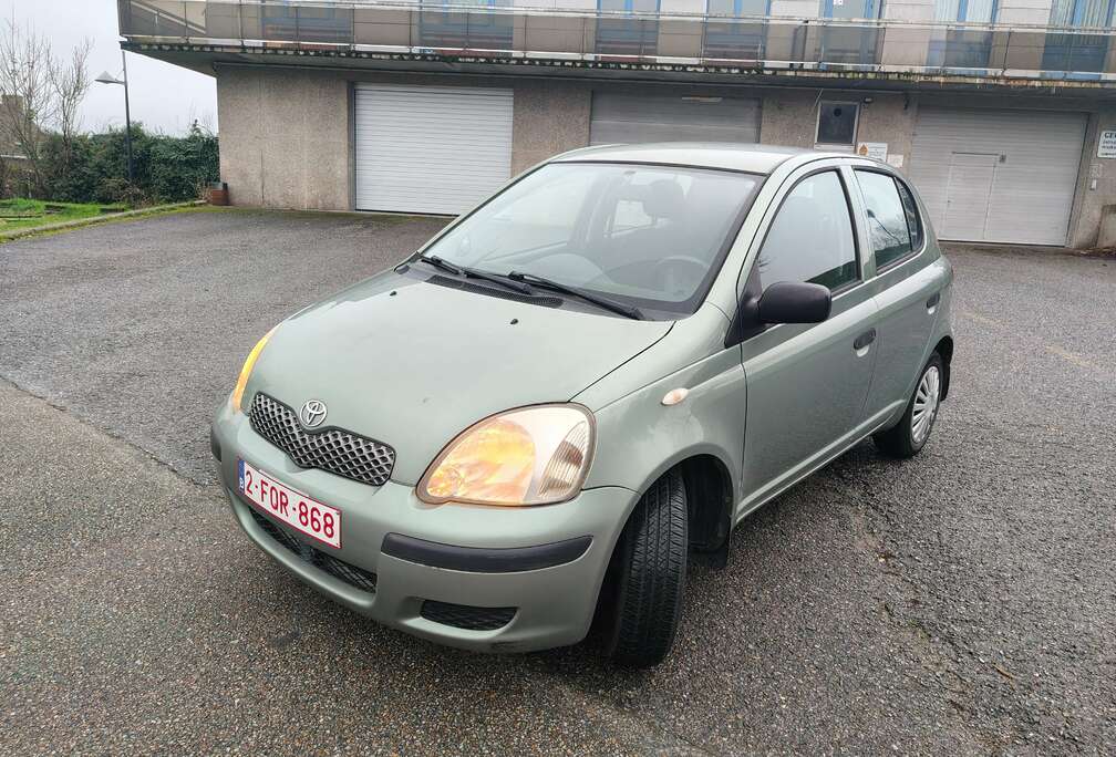 Toyota Yaris 1.0i VVT-i\