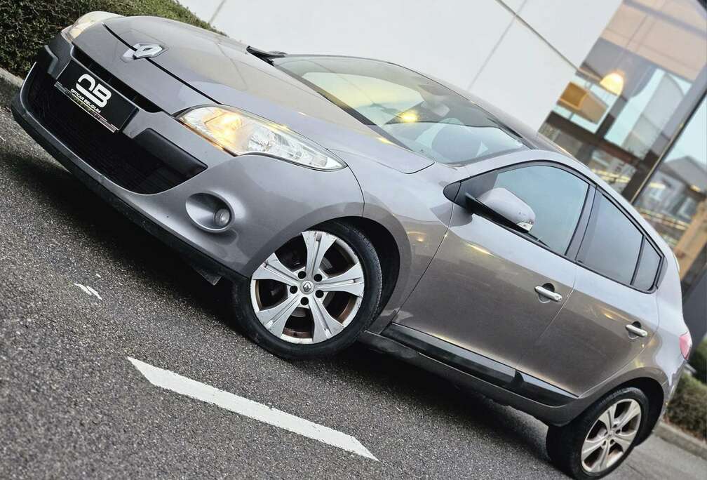 Renault ** 1.5 dci - 2011 - Euro 5 - GVVK CT OK Carpass **