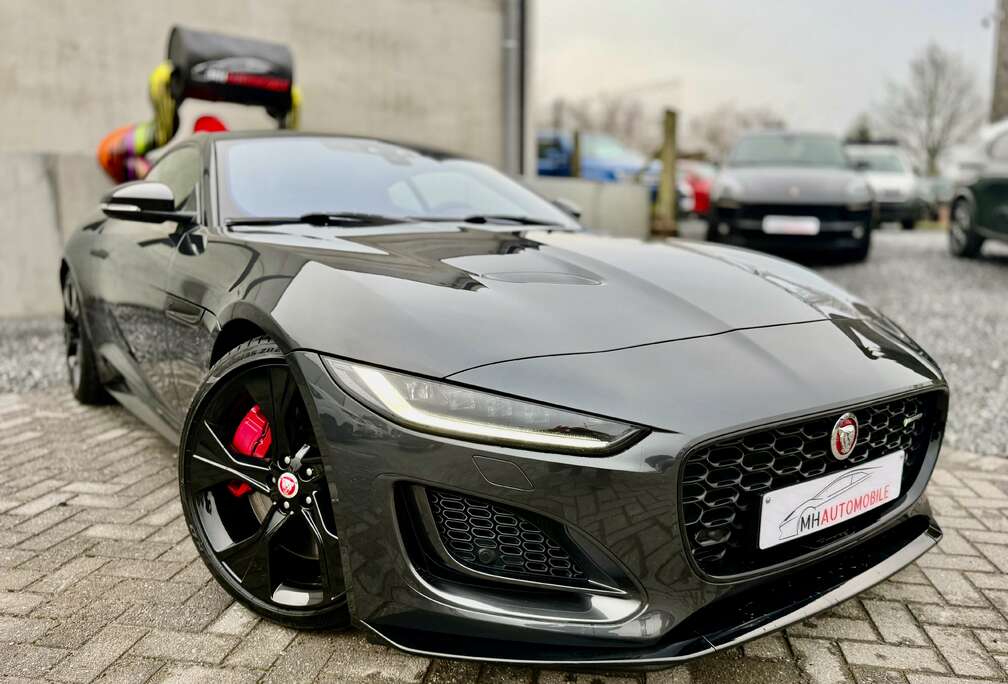 Jaguar F-Type Coupe 2.0 i4 P300 R-Dynamic
