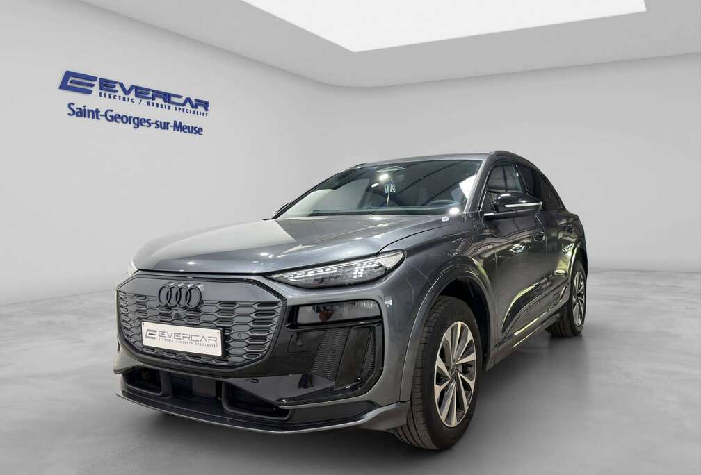 Audi S-LINE 100 KWH ***FRONT/REAR HEATED SEATS*FRONT/REAR CAMERA*HEATED PUMP***