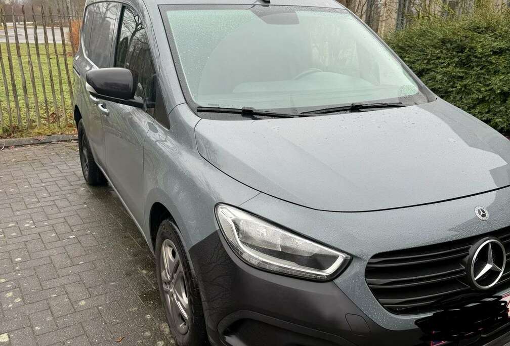 Mercedes-Benz 110 Standard PRO