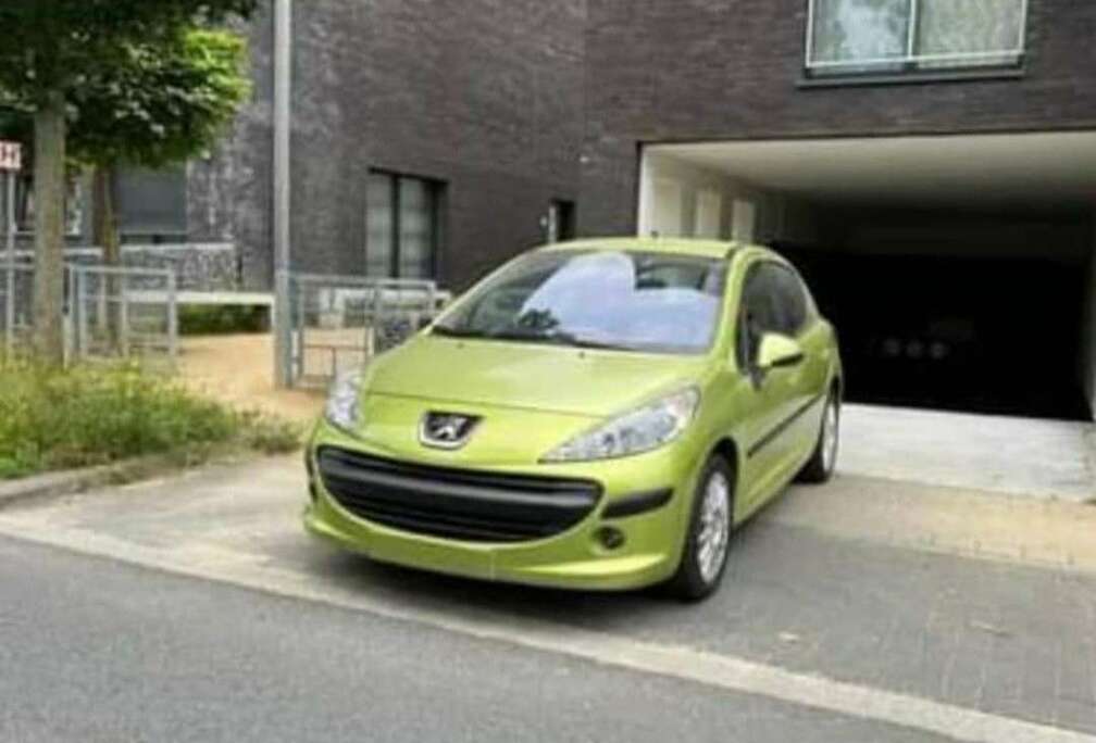 Peugeot 1.4i Premium Essence Euro 4 LEZ 2030