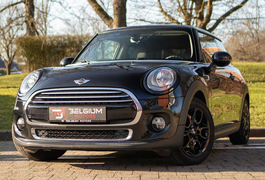 MINI 1.5 - Pro Pack - Full Black - Heated Seats