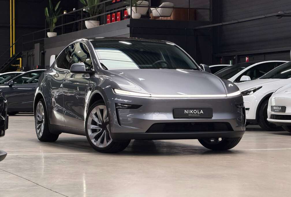 Tesla LONG RANGE AWD JUNIPER - ENHANCED AUTOPILOT