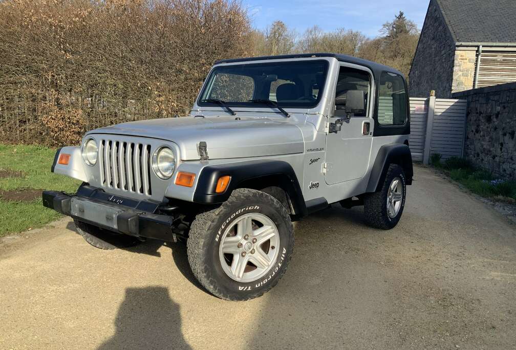 Jeep 2.5i Sport