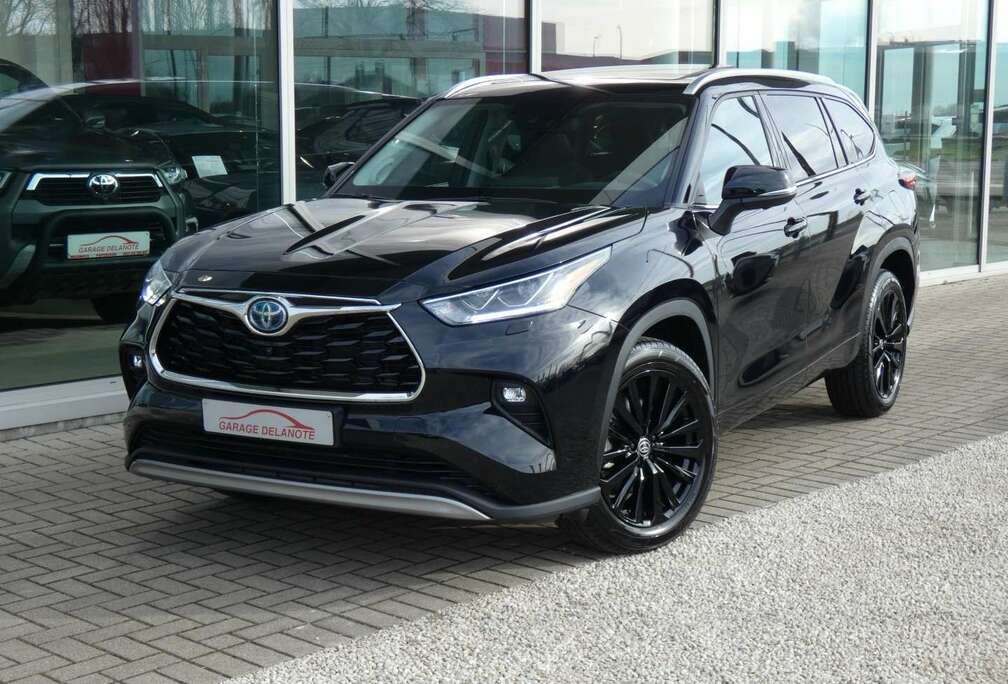 Toyota Hybrid AWD Premium Plus 7PL +Trekhaak +PANO
