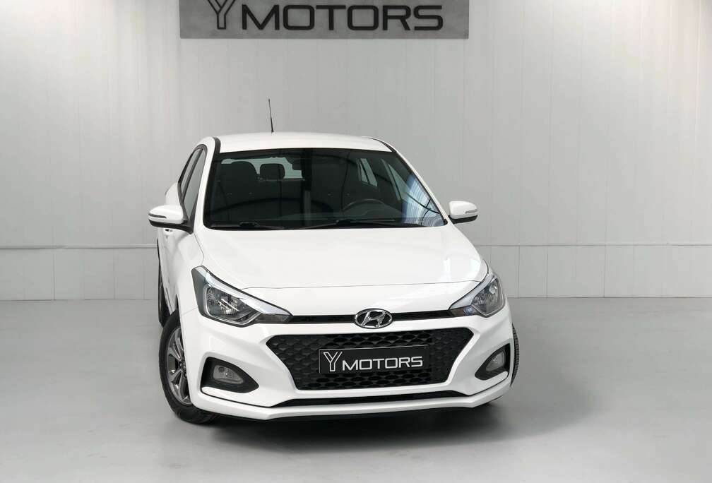 Hyundai 1.2i ACTIVE FACELIFT 66.000 KM! CLIM BLUETOOTH APPLE CAR PLAY ANDROID AUTO CAMERA JANTES ALU 15 GARANTIE 1 AN