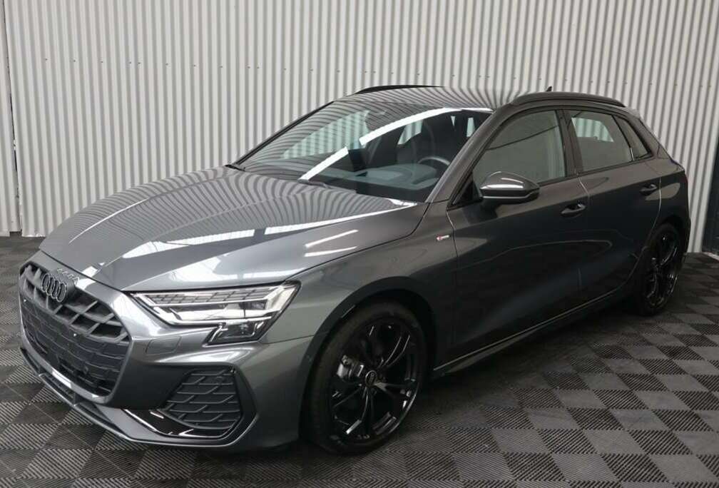 Audi Sportback 35 TFSI 1.5 S-Line Head-up ACC Camera
