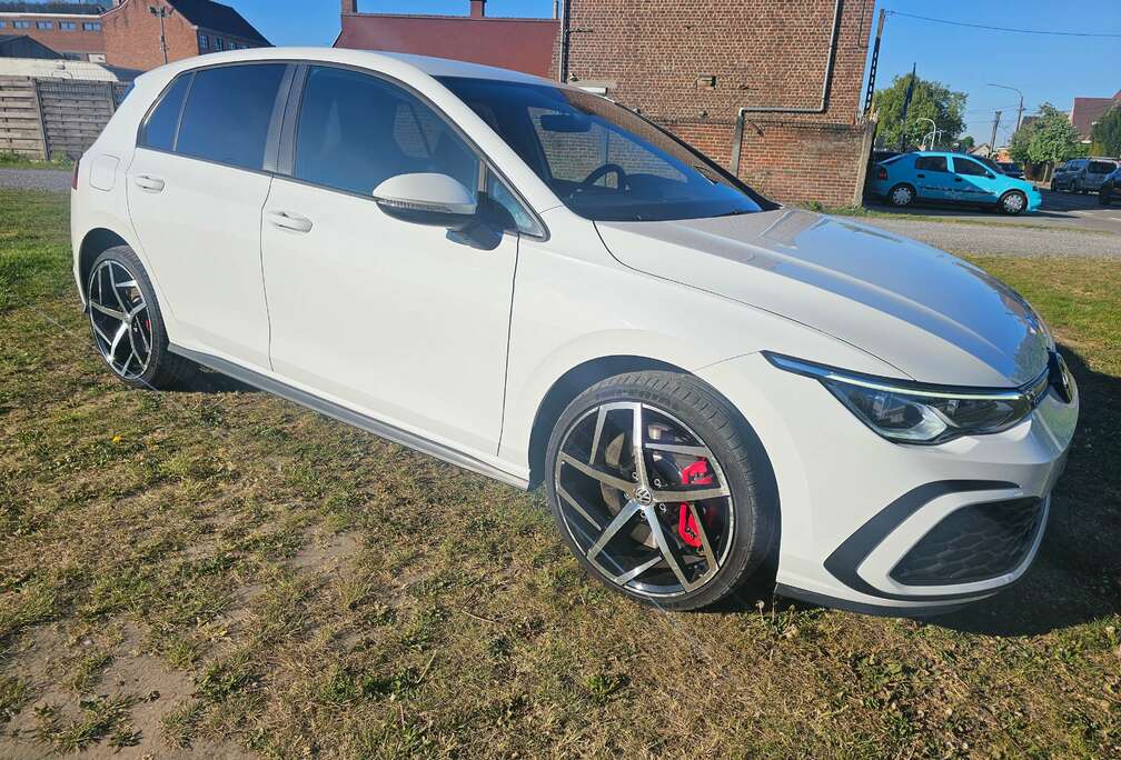 Volkswagen 1.4 eHybrid PHEV Style OPF DSG (150 kW)