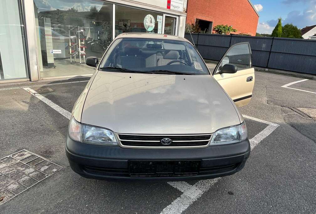 Toyota Avensis Sedan 1,6 PETROL 4AT - XL - LHD