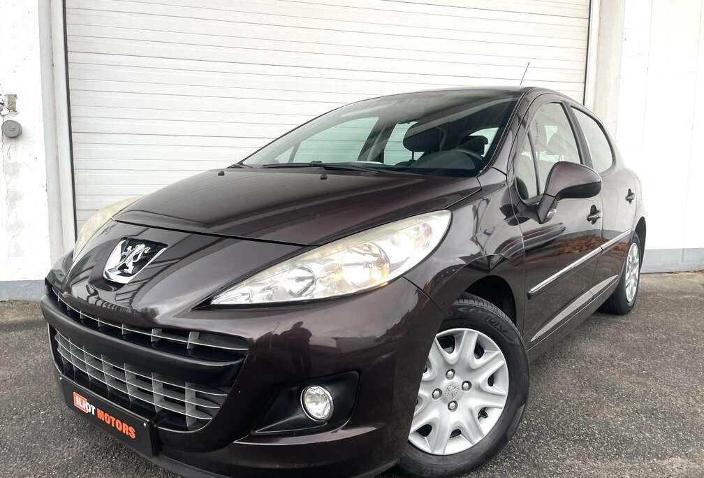 Peugeot *BENZINE *AIRCO *162.000KM