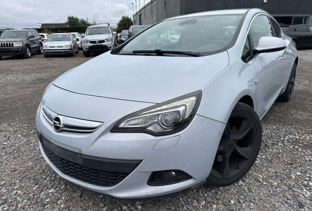 Opel GTC 2.0 CDTi Sport Start&Stop DPF