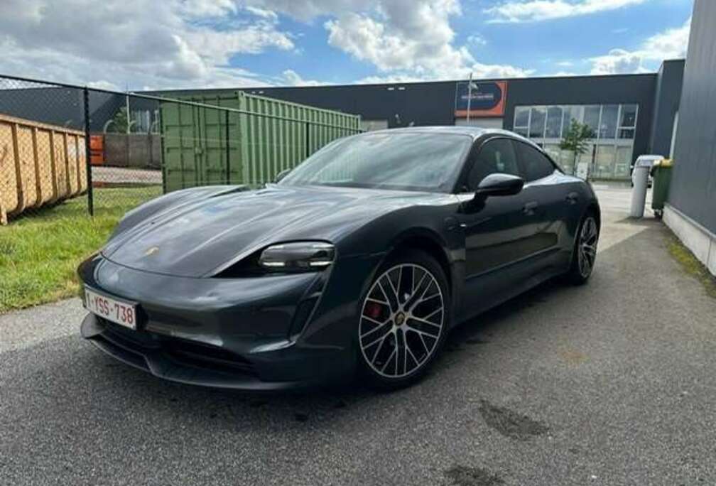 Porsche Taycan 93.4 kWh Taycan 4S