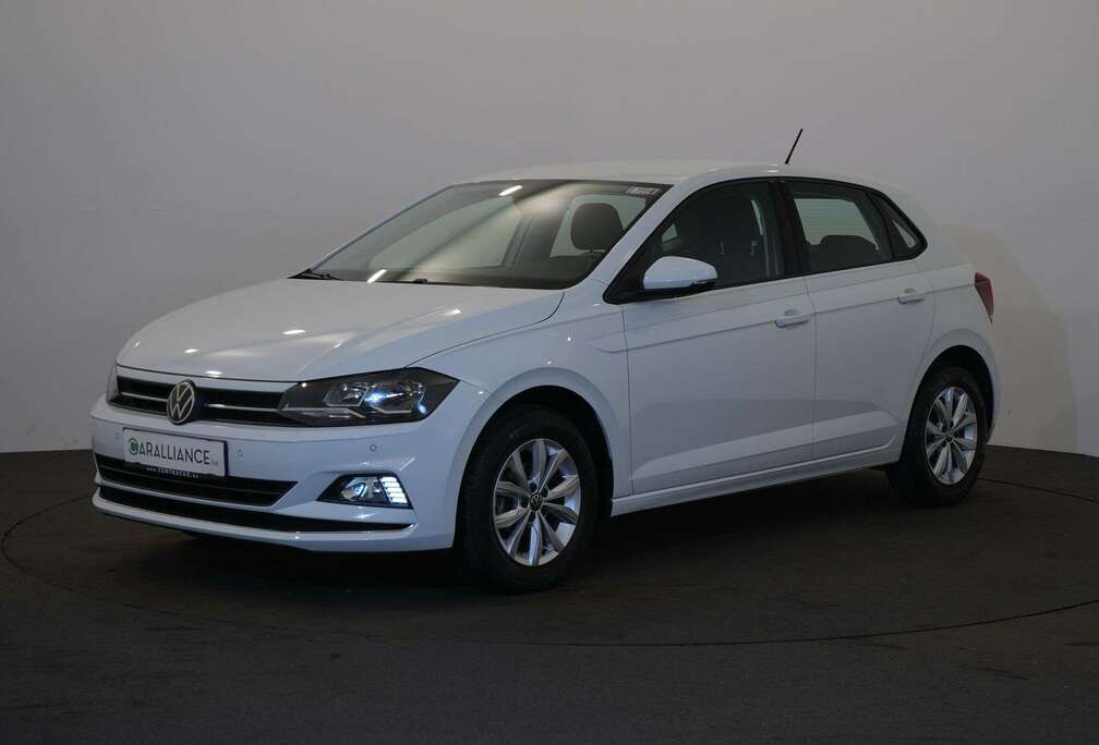 Volkswagen Highline 1.0TSINaviSgs Sport+Chauf.JA15