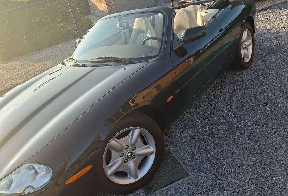Jaguar 4.0i V8 32v