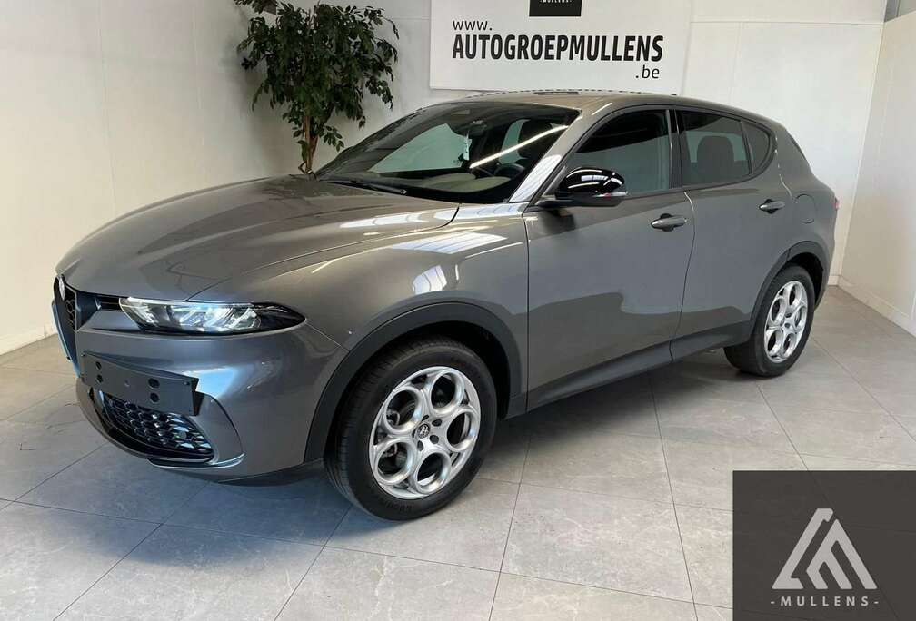 Alfa Romeo PHEV AT6e Q4 280 pk