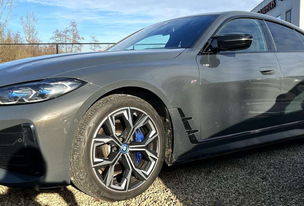 BMW M50 Gran Coupe*544PK*Acc*Laser L*Pdc/Cam*Zetelvw