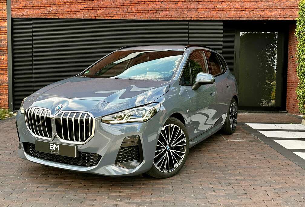 BMW Active Tourer M-sport/Shadowline/Headup/360° Camera/massagezetels/led