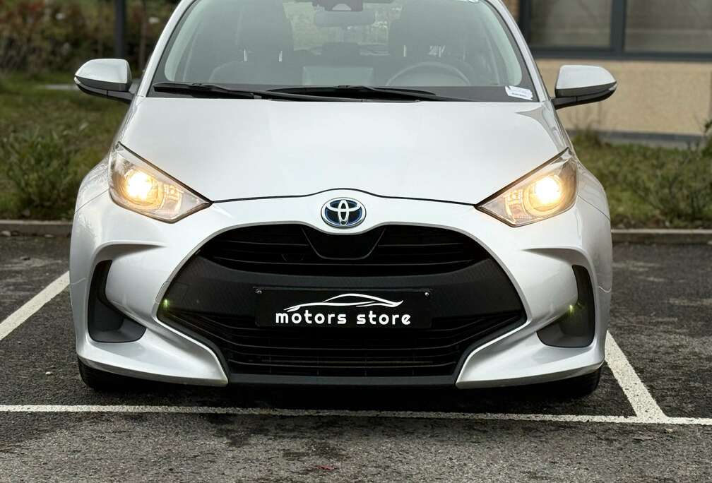 Toyota Yaris 1.5 hybride ///garantie 7 ANS