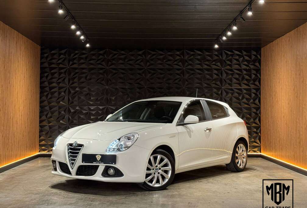 Alfa Romeo 1.4 TB MultiAir 12 Maanden GARANTIE Airco Parkeersensoren V+A