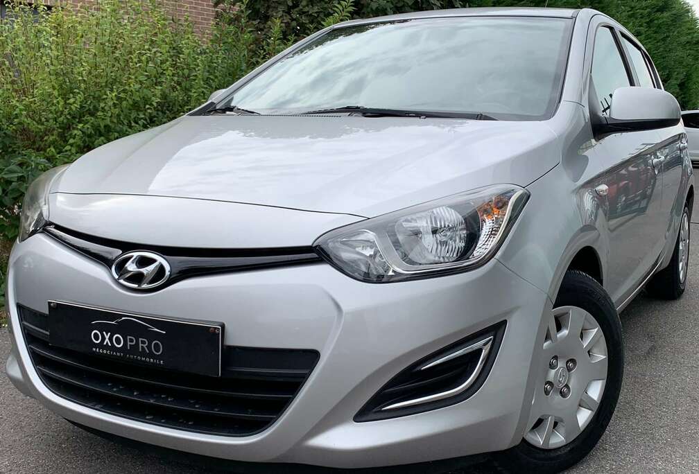 Hyundai 1.2 Essence / Airco / Radar de Recul / 5 Portes / Faible KM / PRIX EMPORTER /