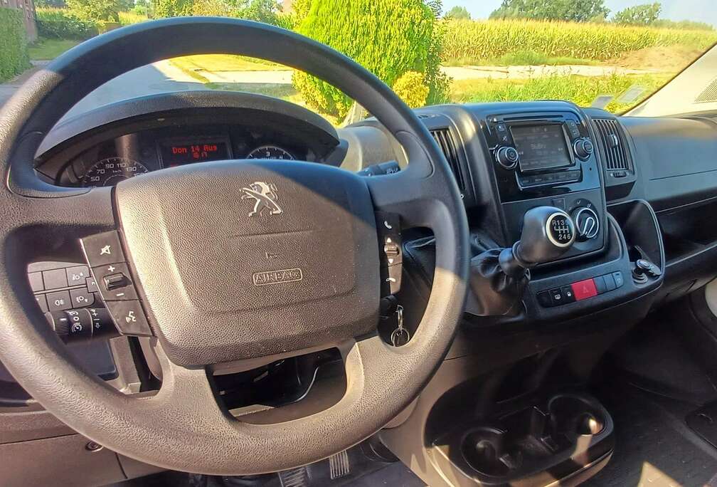 Peugeot Boxer HDi 335 L3