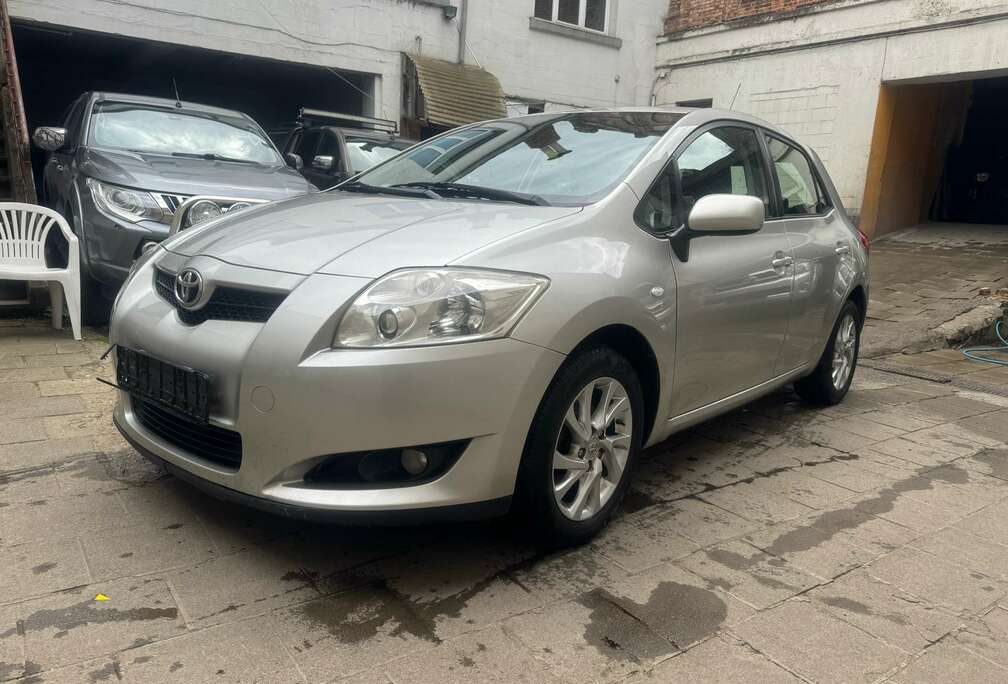 Toyota 1.6 VVT-i Sol