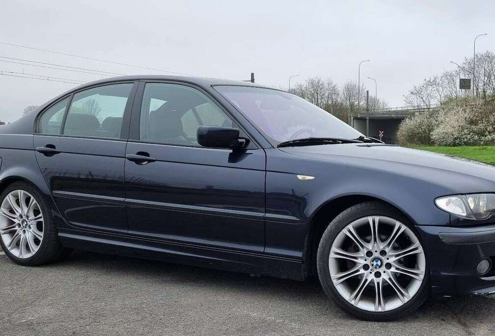 BMW 320i Edition Sport