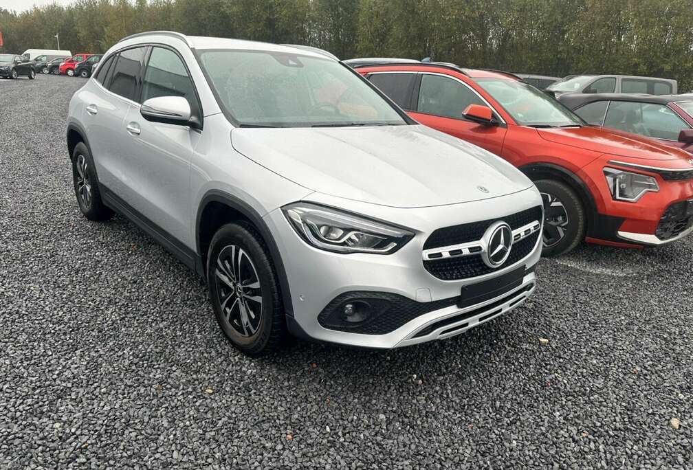 Mercedes-Benz GLA 180 d Essential Line