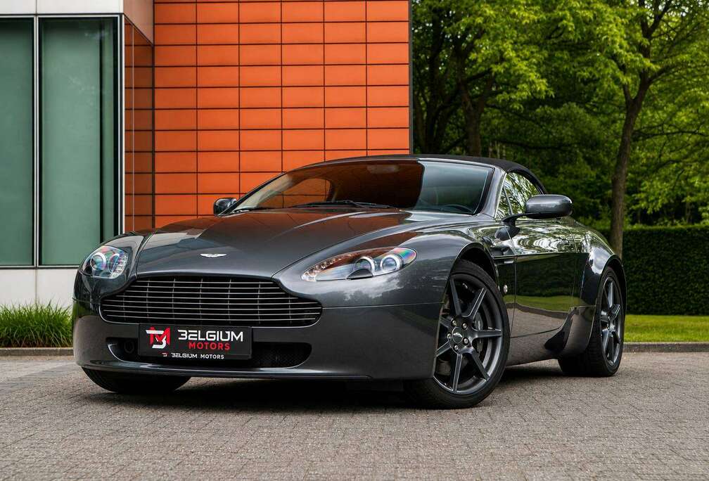 Aston Martin Roadster - 4.3i V8 Sportshift - Full History - Perfect condition