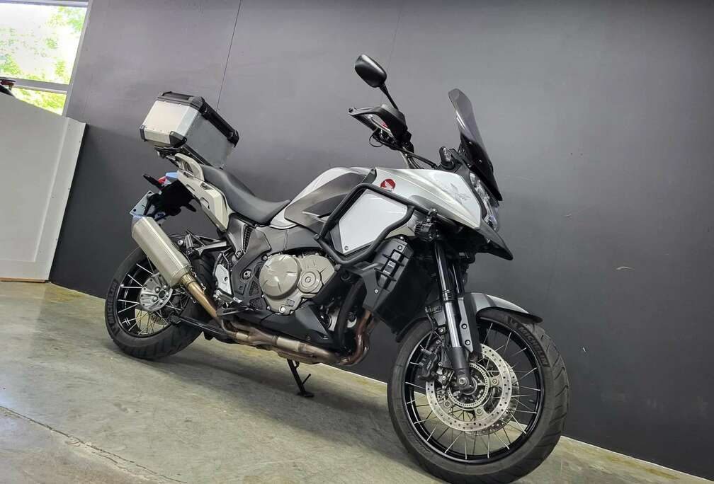 Honda 1200 krachtige karaktervolle allroad
