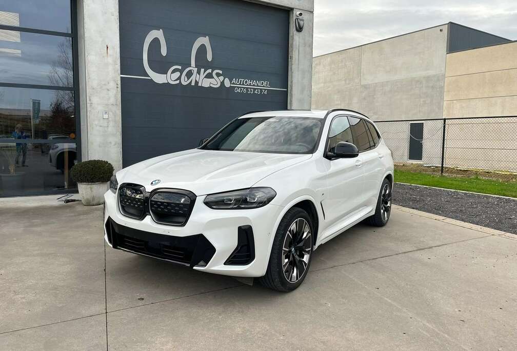 BMW Impressive  Trekhaak  Verwarmd stuur