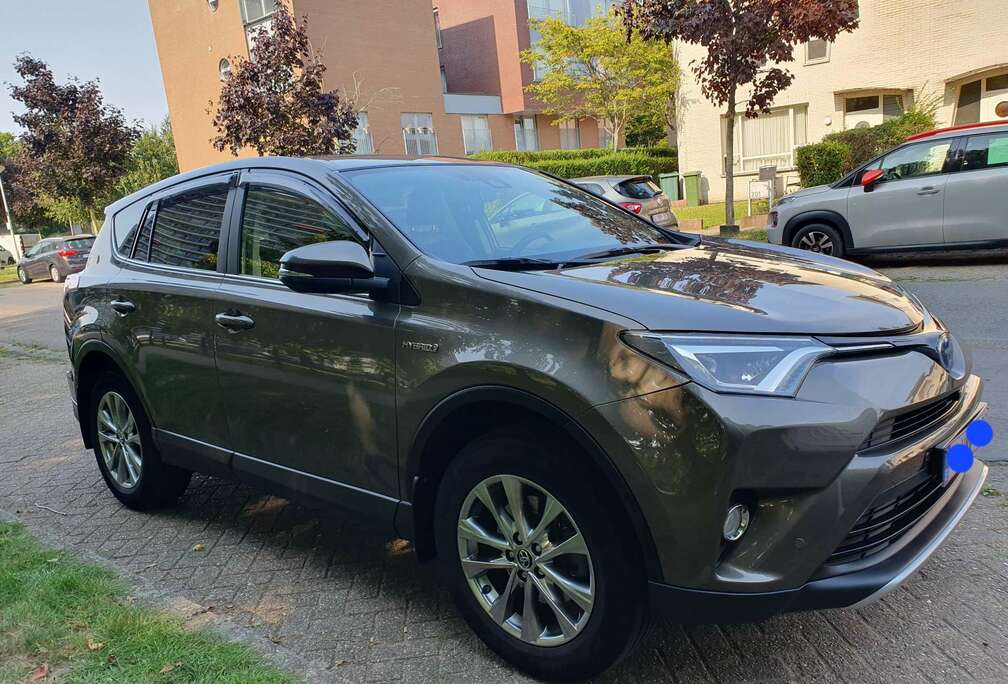 Toyota 2.5 4x2 Hybrid Edition-S