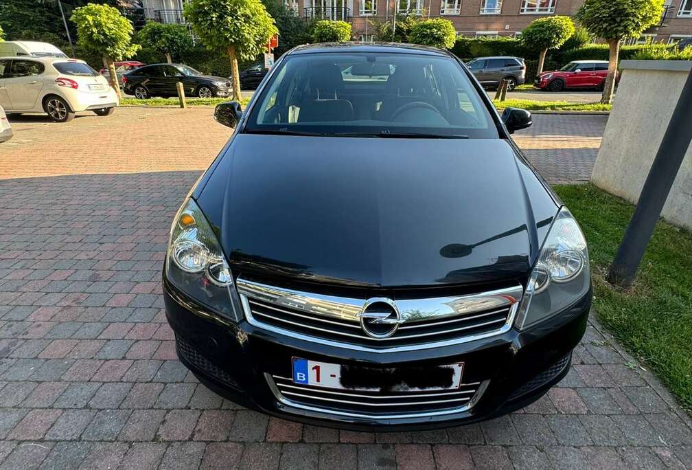 Opel 1.6i Cosmo