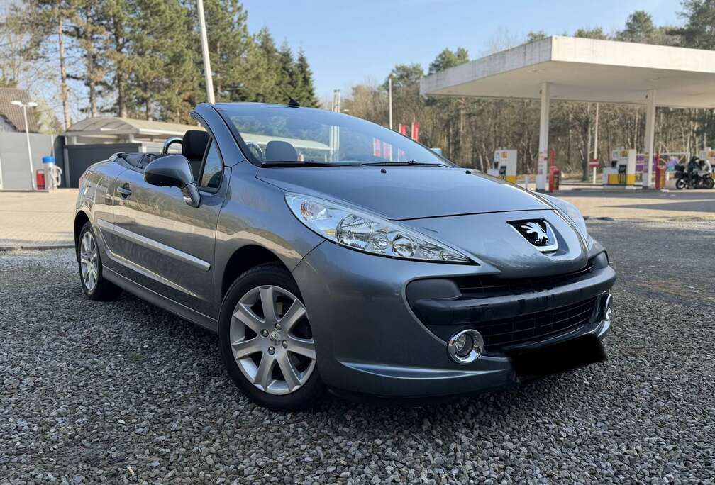 Peugeot CC 1.6i 16v Pack