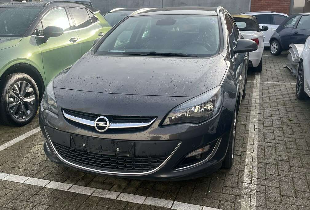 Opel Sports Tourer 1.4 Turbo Essentia