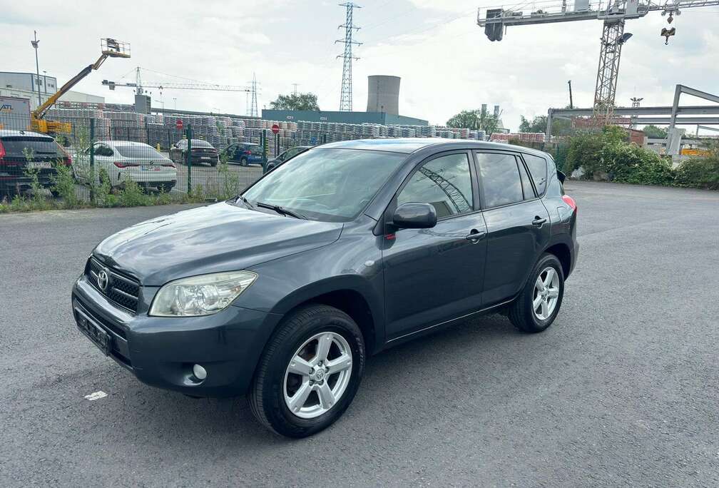 Toyota 2.0i VVT-i  AIRCO DIGITAL CLIMATISÉ JANTE ALUMINIU