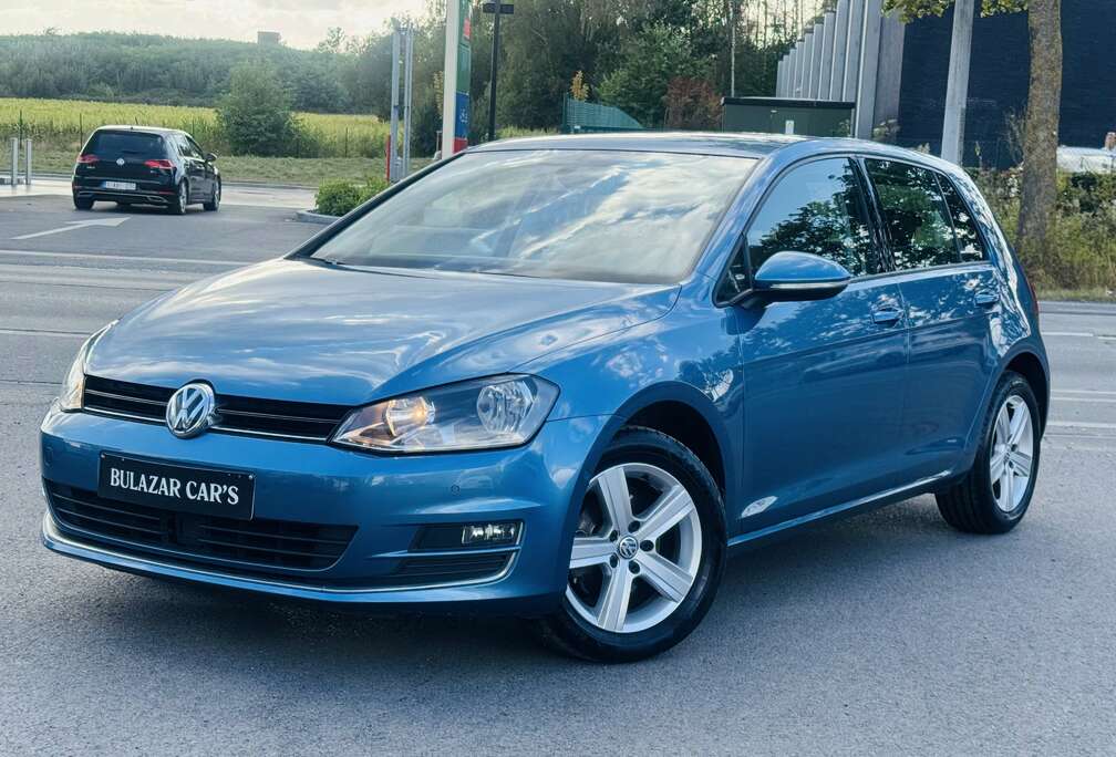 Volkswagen Golf 1.2 TSI Highline*CARNET*GARANTIE 12 MOIS*NAVI*CARNET