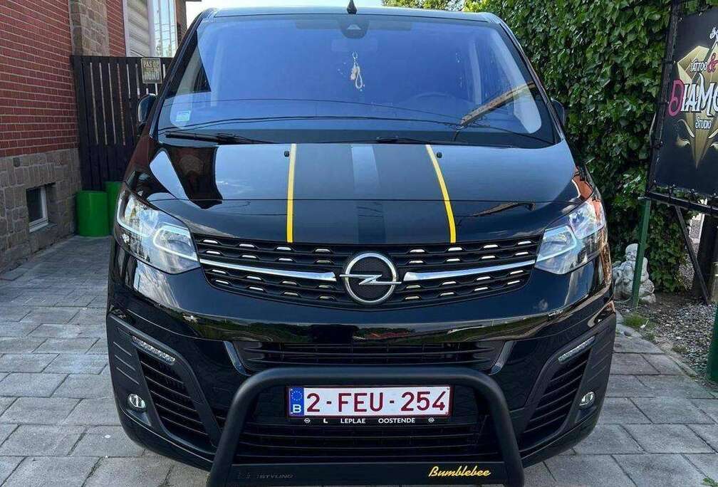 Opel 1.6 CDTi L2H1 BiTurbo Black Ed. S/S (EU6