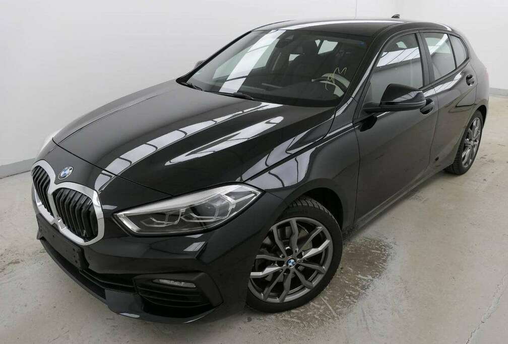 BMW 120iA Advantage *LED*NAVI*PDC*ZETELVERW*