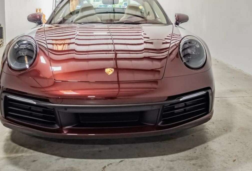 Porsche Targa 4S Heritage Design Edition