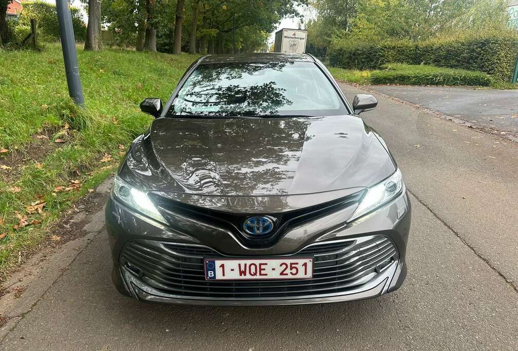 Toyota 2.5 Hybrid e-CVT executive  prachtstaat ...