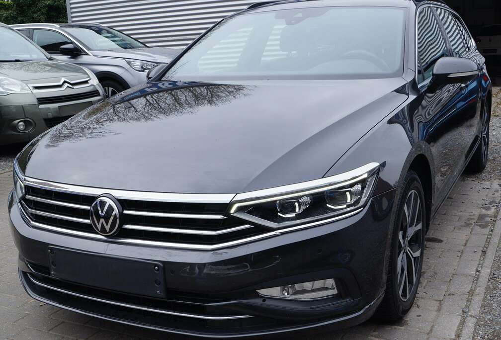 Volkswagen VOLKSWAGEN PASSAT 1.5 BENZINE