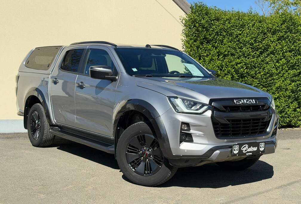 Isuzu 1.9 4WD V-Cross Camera Trekhaak 3500 KG