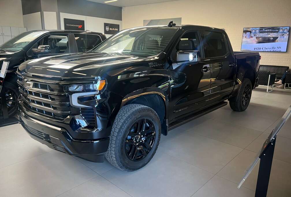 Chevrolet HIGH COUNTRY MIDNIGHT Crew Cab 6.2 L - V8 € 70.900 ,-excl btw