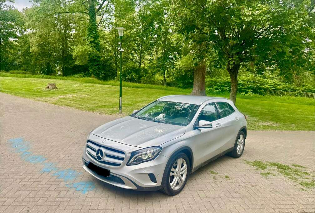 Mercedes-Benz GLA 200 d Activity Edition