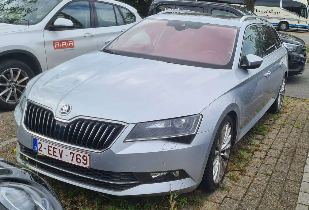 Skoda FULL OPTION Superb SW 1.8 TSI Style