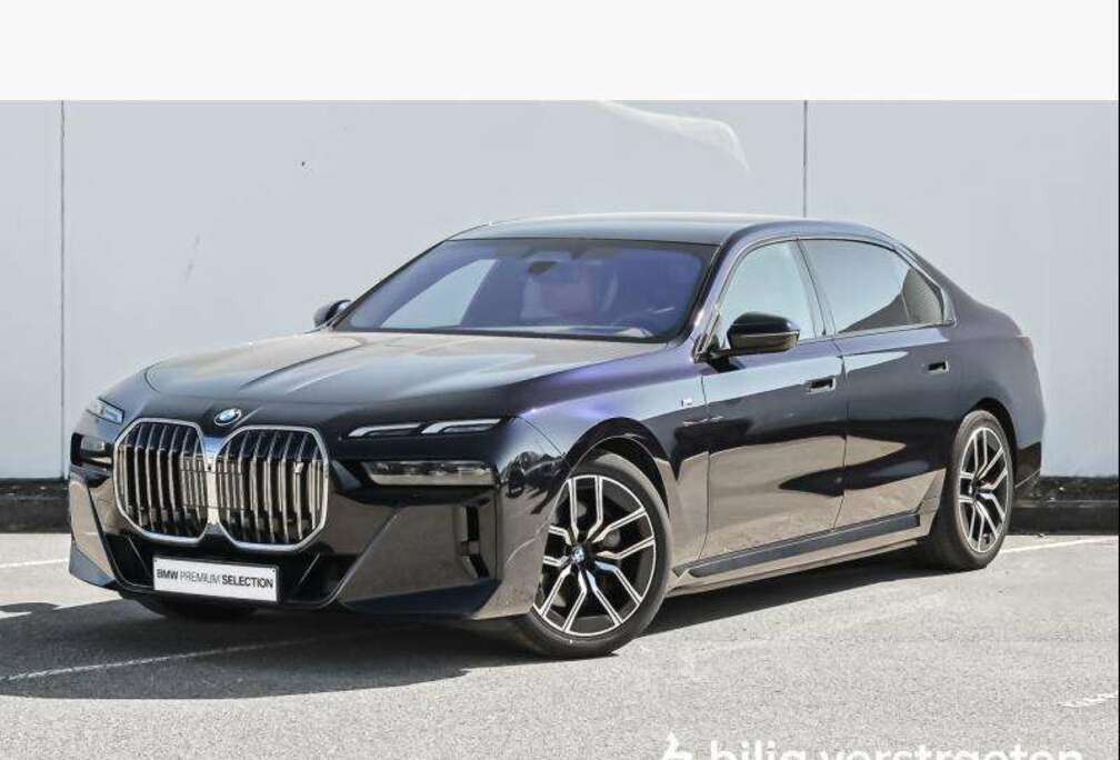 BMW eDrive50 M-Sport - DASP - PASP - PANO - FOND ENTER
